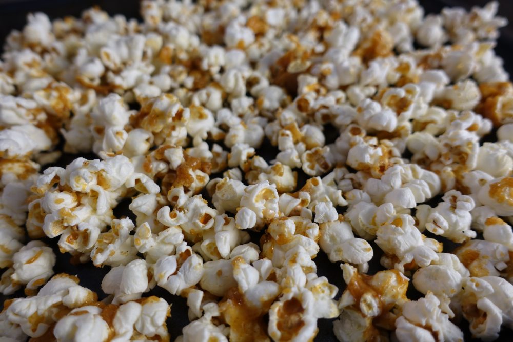 Smoky Caramel Popcorn